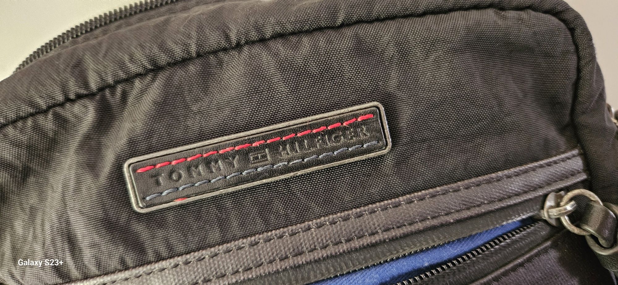 Tommy Hilfiger torebka torba listonoszka czarna oryginał piękna nowa