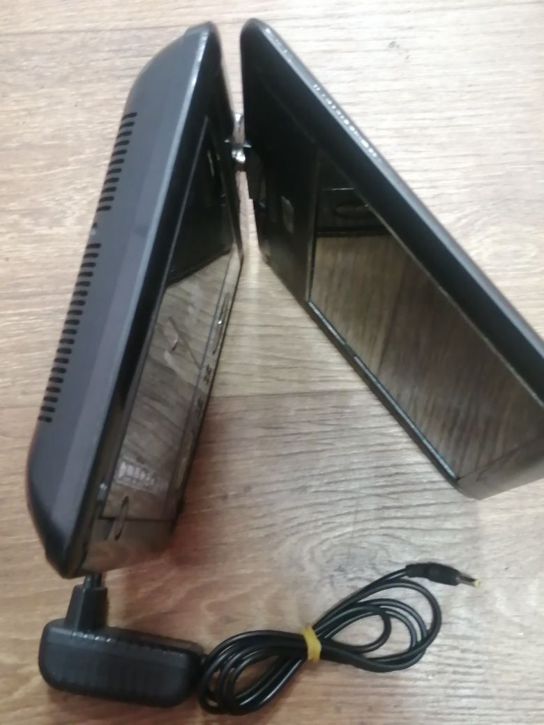 Dvd Проигрыватель Opera OP-1220D   (Reellex портативный DP-9207TVG