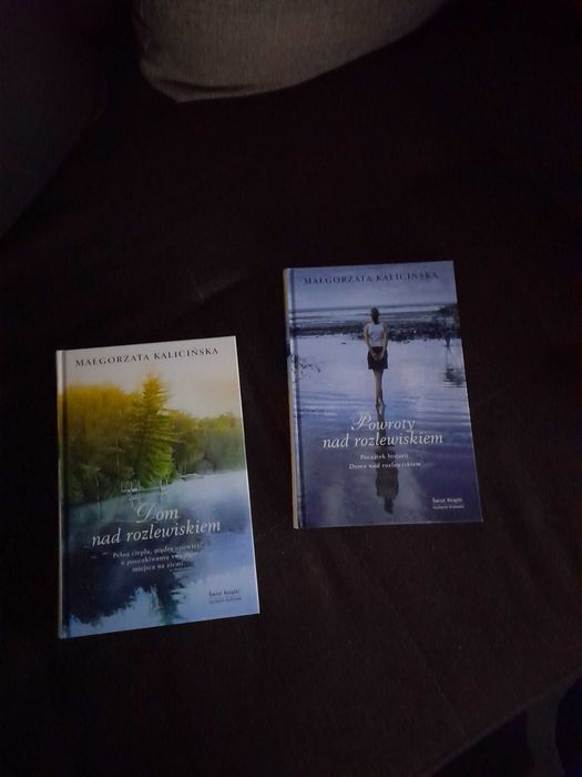 książka w twardej oprawie