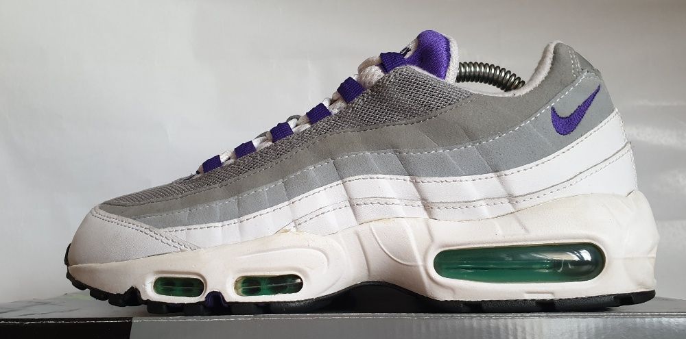 Nike Air Max 95 OG Grape 2015 8US/41EUR