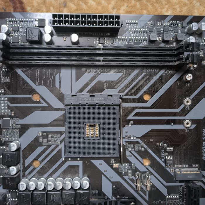 Материнская плата b450m s2h