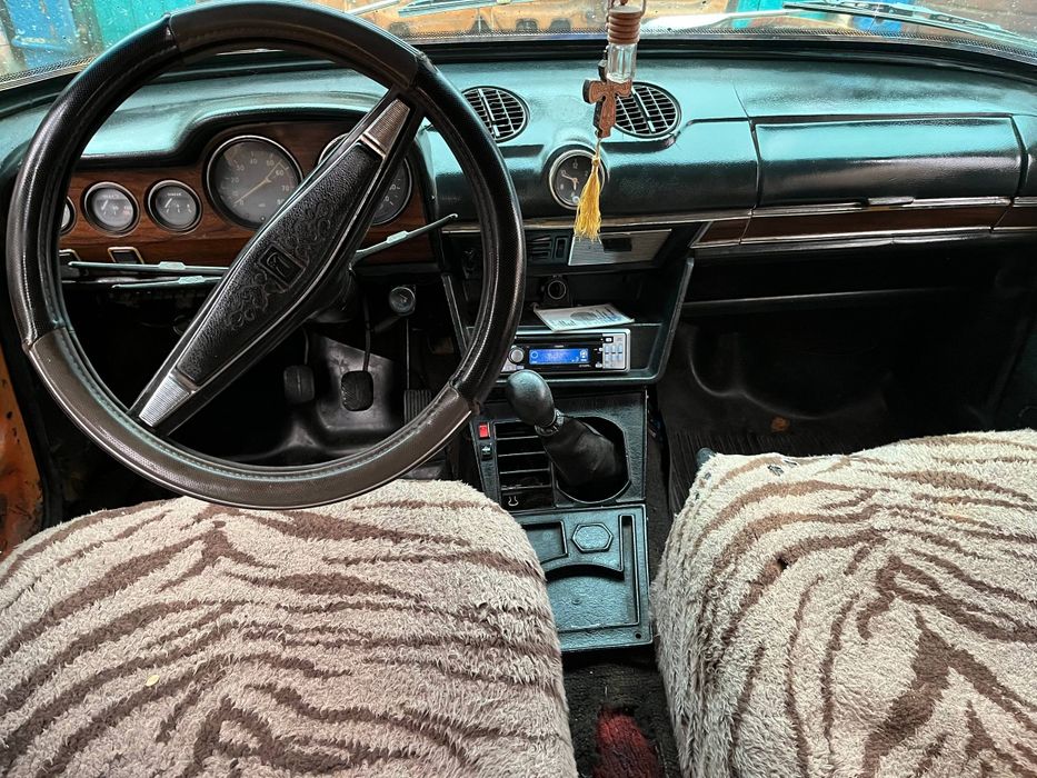 Продам ваз 2103 на боевому ходу