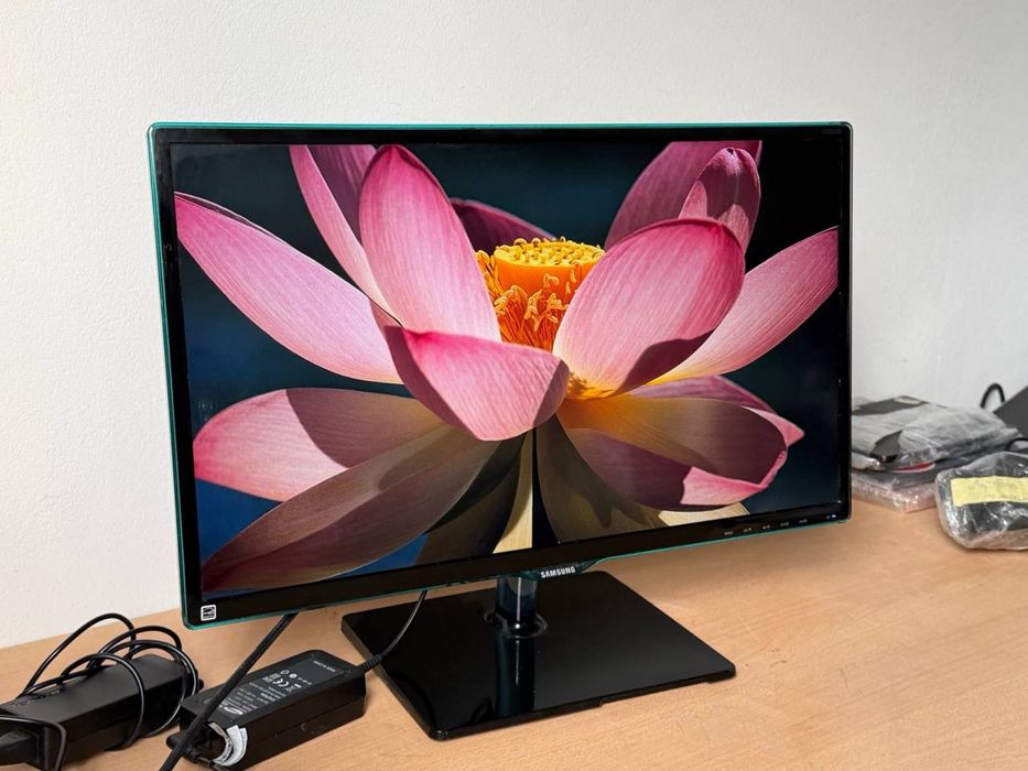 Монітор Samsung — 24”, Full HD, HDMI