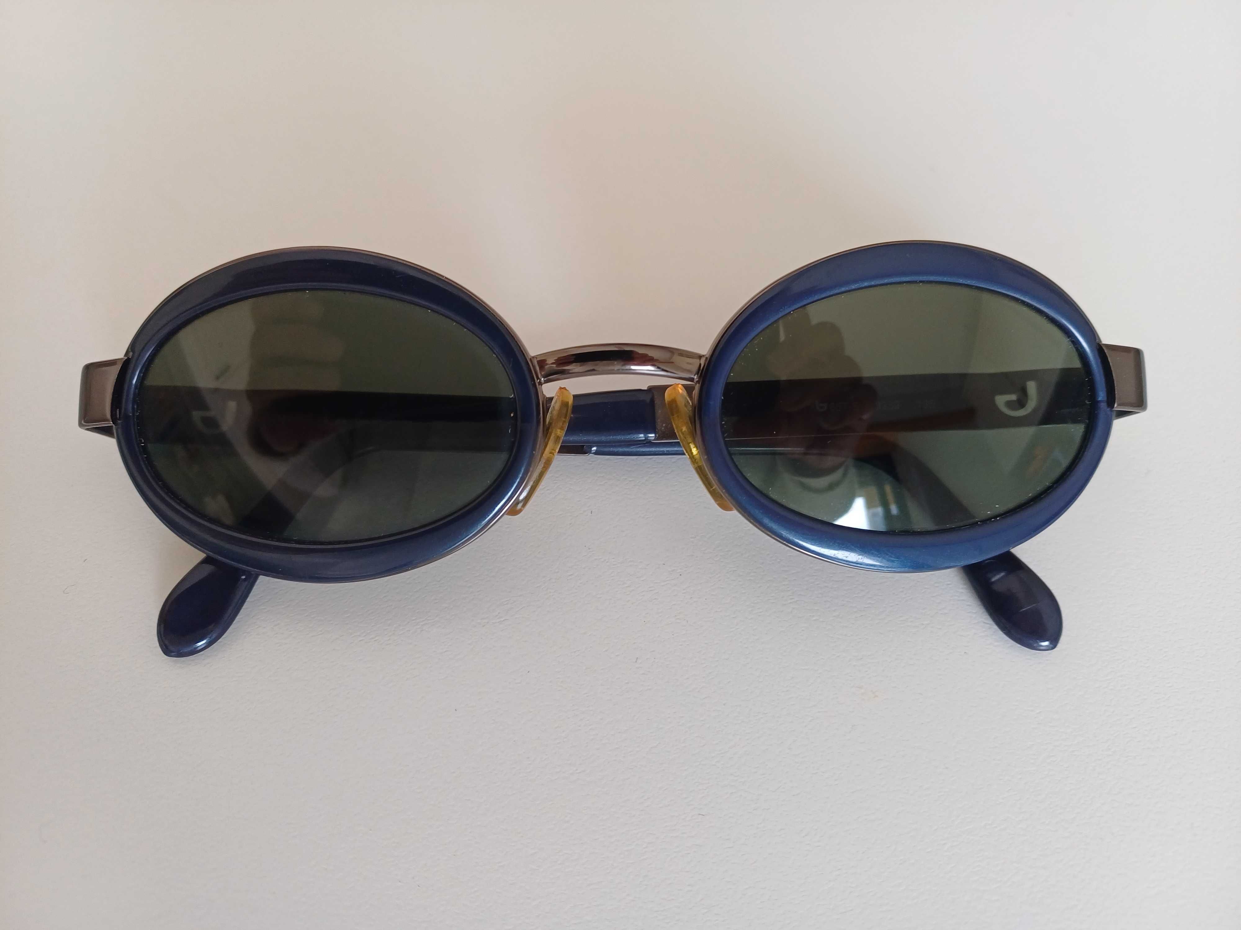 Óculos de sol vintage anos 90 marca Byblos