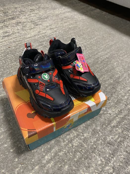 Кросівки/черевики  на хлопчика осінні  на флісі  26 розмір