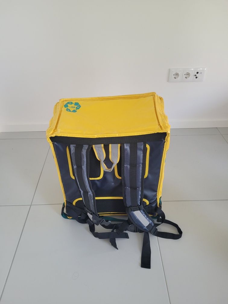 Vendo bag, capa de chuva para bag e roupa de chuva tamanho g