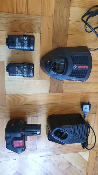 Зарядное устройство Bosch AL1130CV , аккумулятор 12v