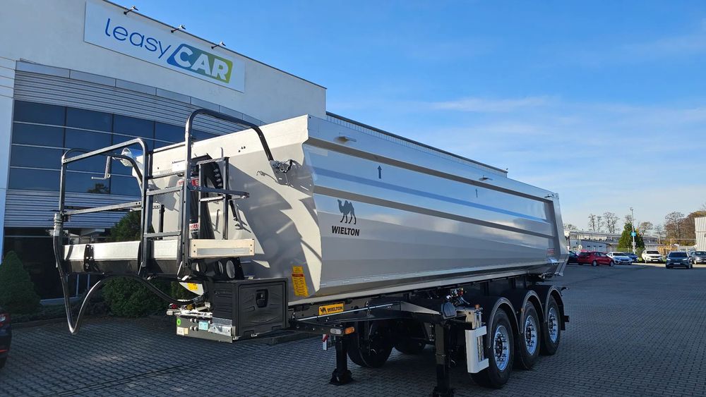 Wielton Strong Master 26 m3 z zsypem  Fabrycznie nowa naczepa Wielton Strong Master, 26 m3 z zsypem