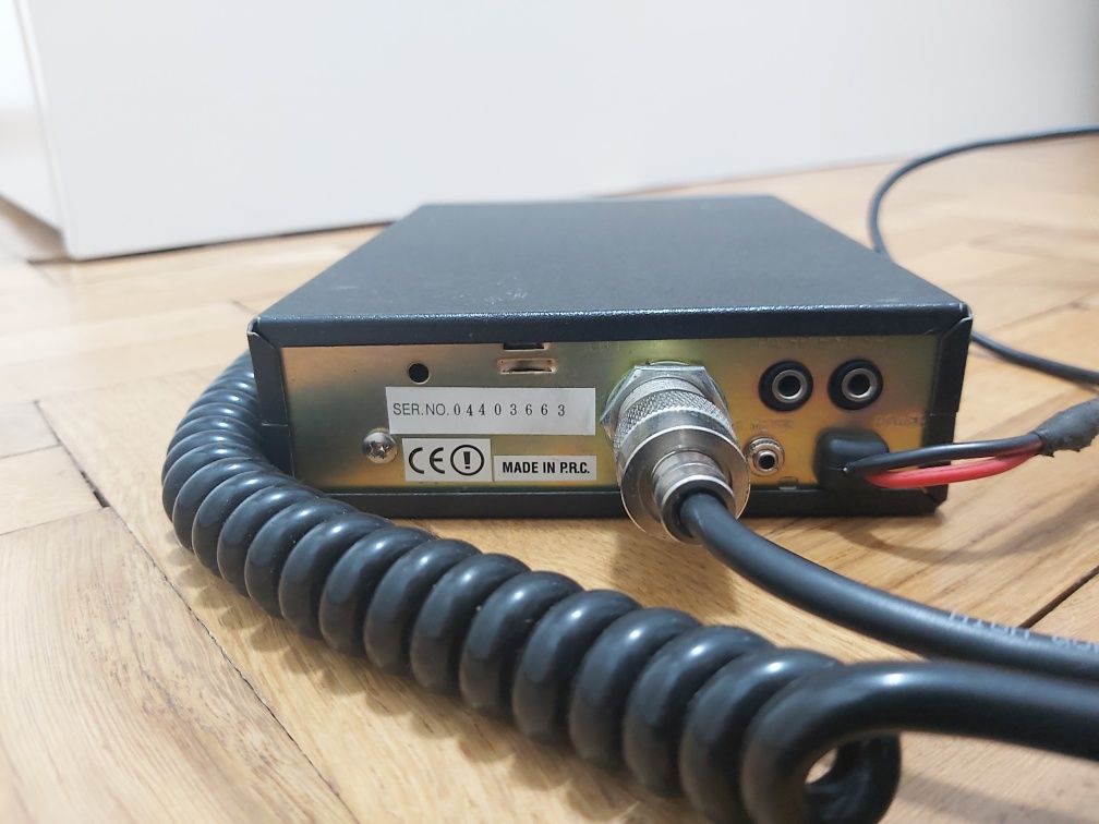 Sprzedam Cb Radio wraz z Antena stan bardzo dobry.