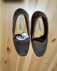 Sapatos castanhos da Camport em pele macia