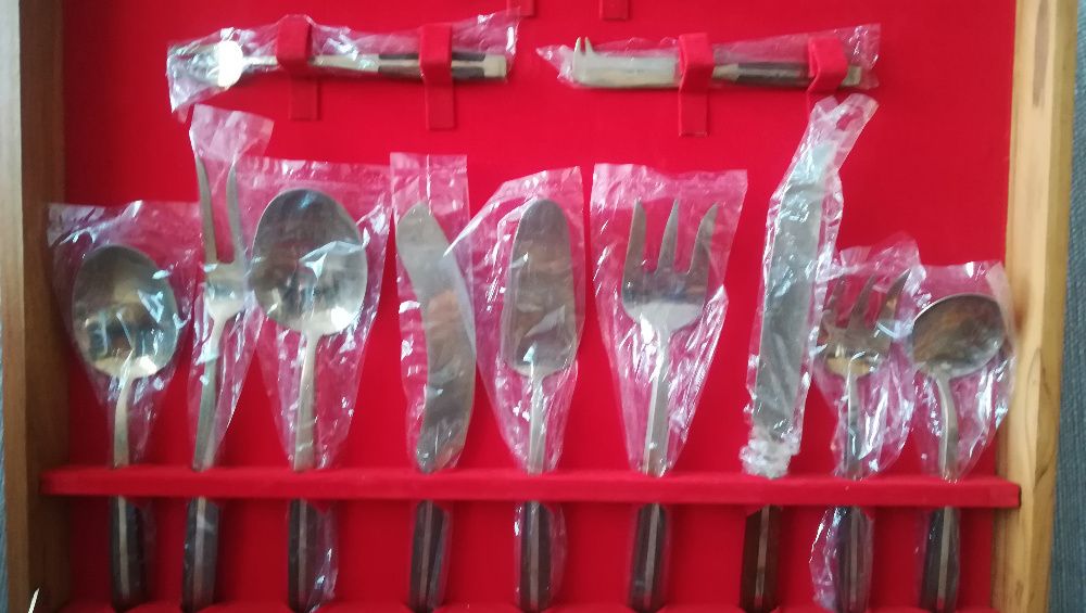 John T. Jewelery sztućce nikiel/brąz 154 cześci nie Gerlach