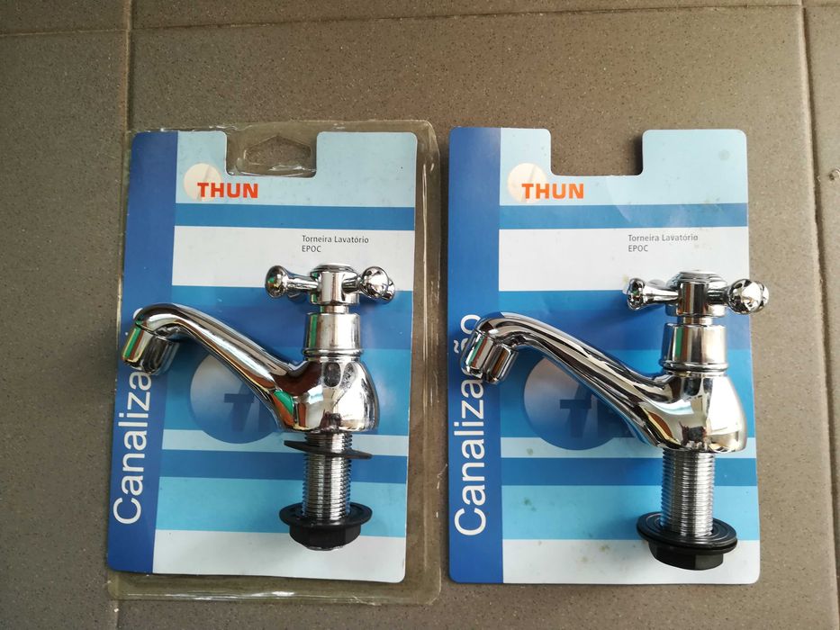 Estores laminados em PVC || 2 torneiras de lavatório novas - vintage