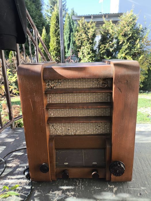 Zabytkowe Radio CZEMPION E /  champion 1937 rok SPRAWE!