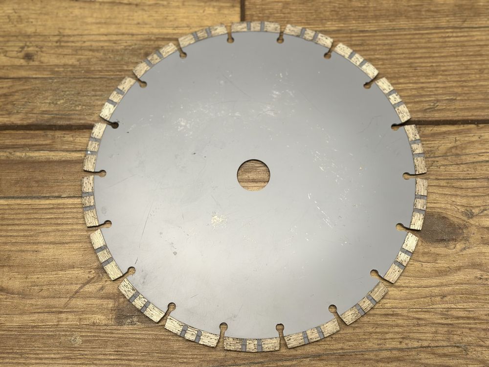 Tarcza Diamentowa Dexter 230 x 22,23 mm – Do betonu