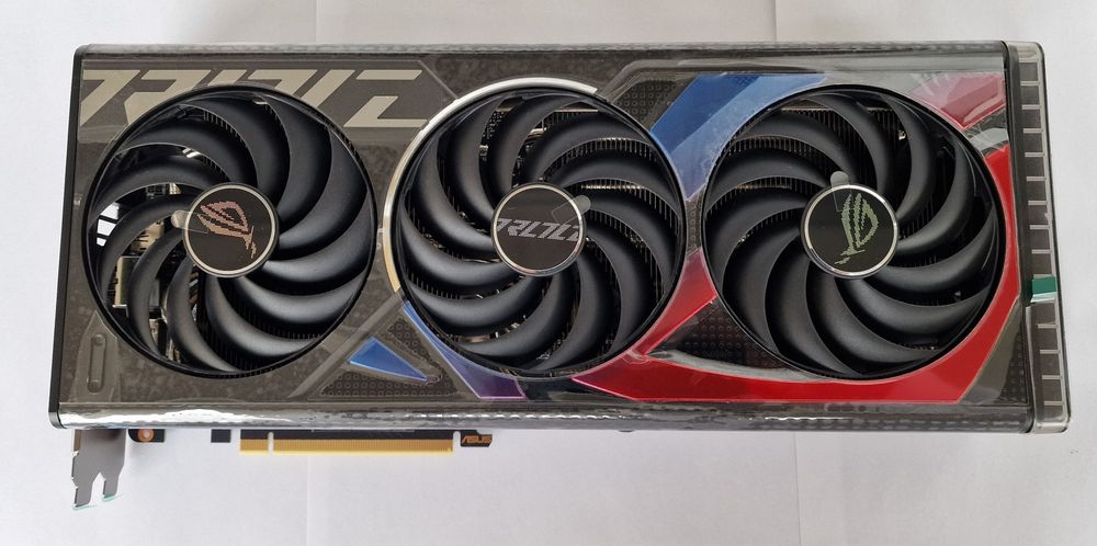 Karta graficzna Rog Strix 4070 Ti Super