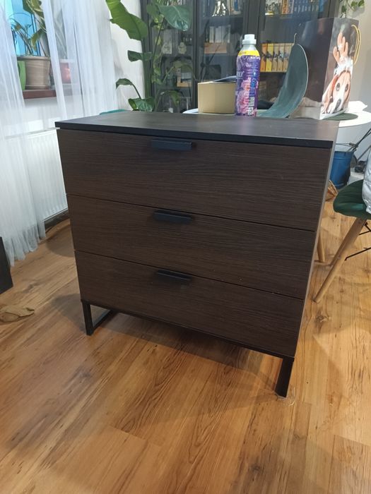Komoda wenge metalowe nóżki