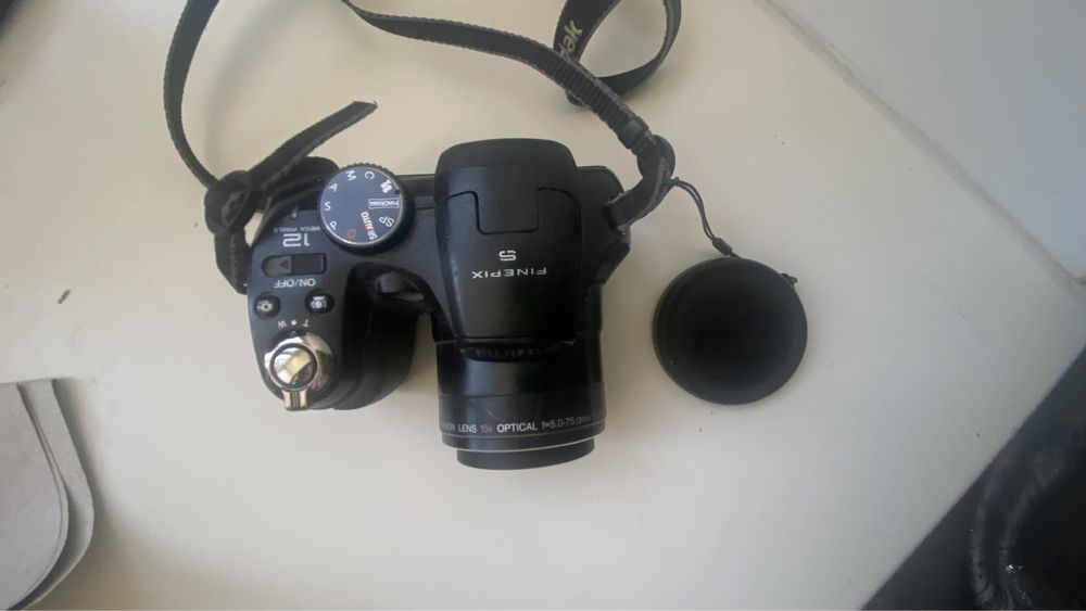 Цифровой фотоапарат Fujifilm