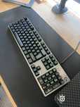 Logitech G513 Carbon com Switches Romer-G Tactile - Usado