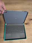 OKAZJA!! Logitech Combo Touch do Apple iPad Air 11-cali (QWERTY)