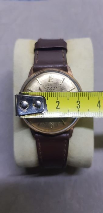 Dois relógios disponíveis