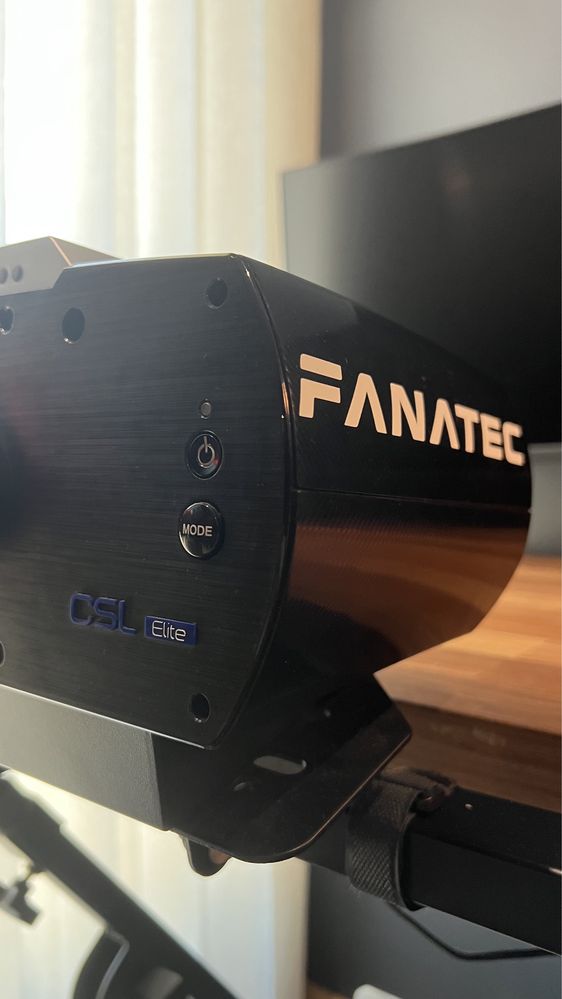 Fanatec CSL Elite v1.1 - SÓ BASE DE VOLANTE