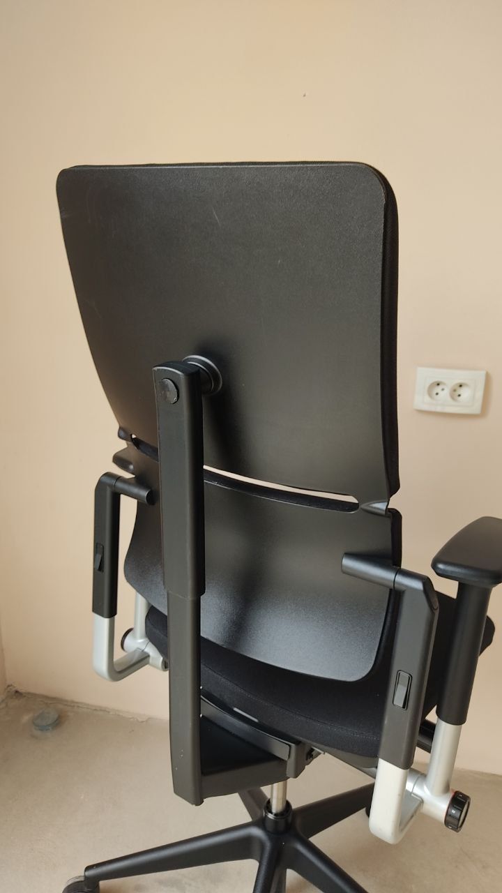 Ергономічне Офісне Комп'ютерне крісло Steelcase Made in France