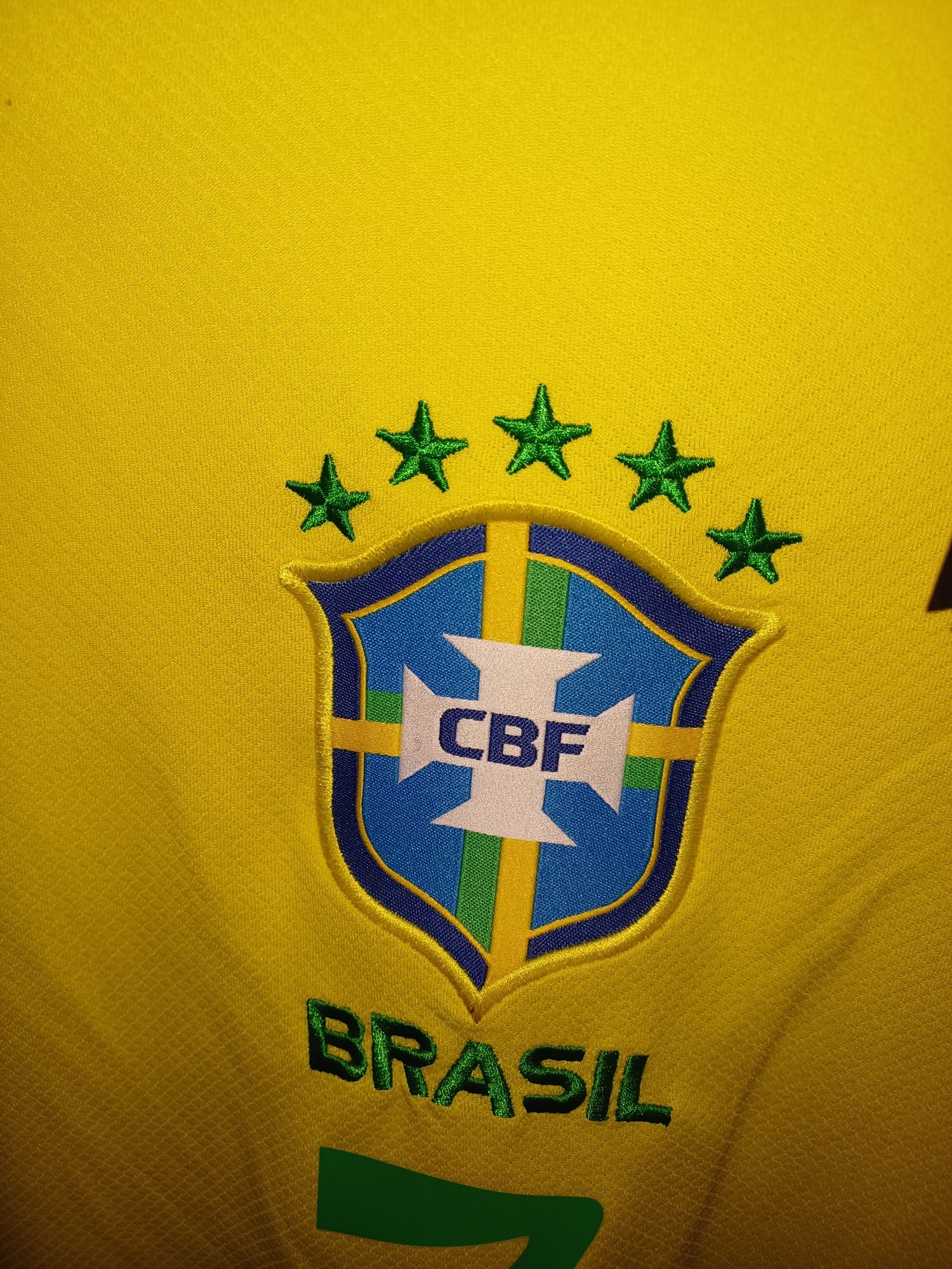 camisola Brasil edição 2025 XL e L