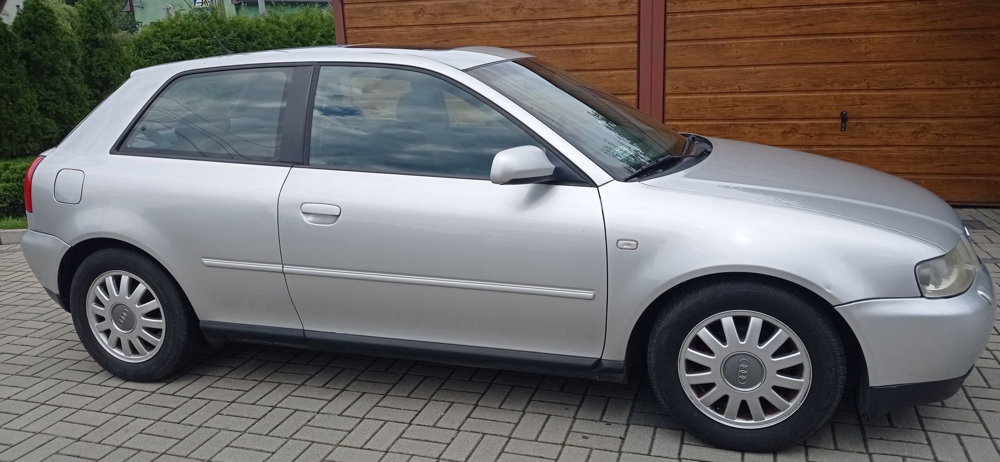 Audi A3 8l 1.6 benzyna 2001 r.