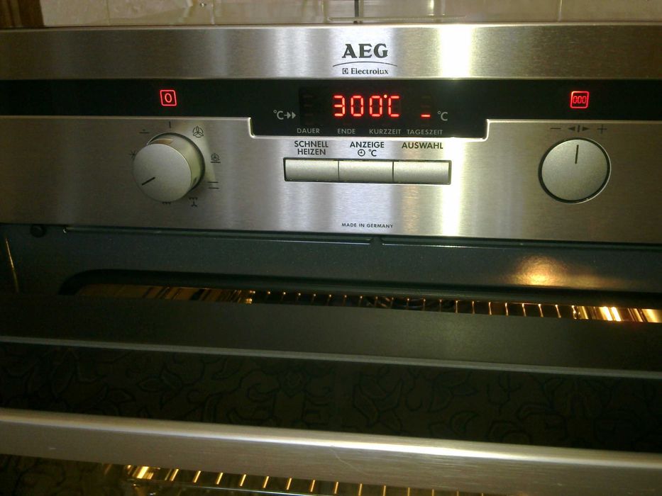 AEG-Electrolux духовой шкаф,топ модель,идеал,оригинал. Made in Germany