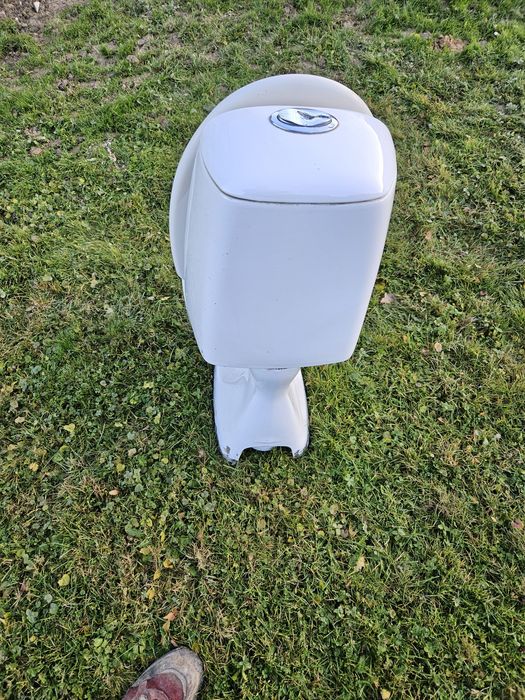 Łazienka  kompakt wc