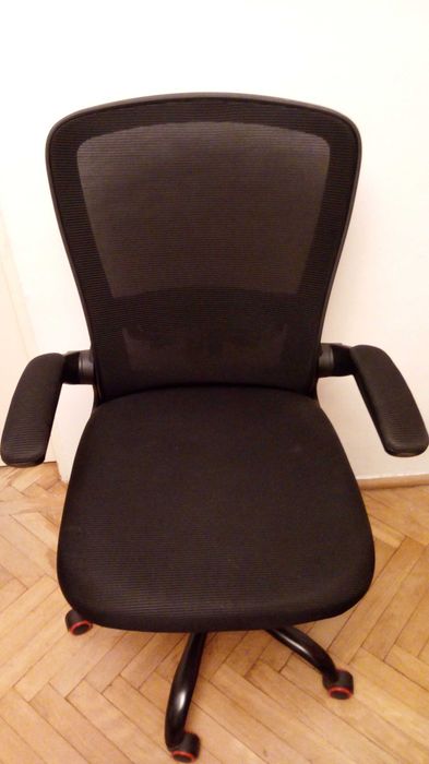 Fotel obrotowy ergonomiczny wygodny i ruchome podłokietniki-okazja!!!