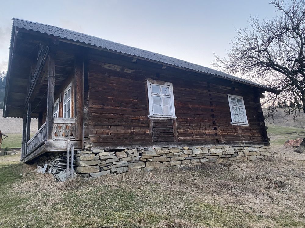 Продам земельну ділянку з будинком