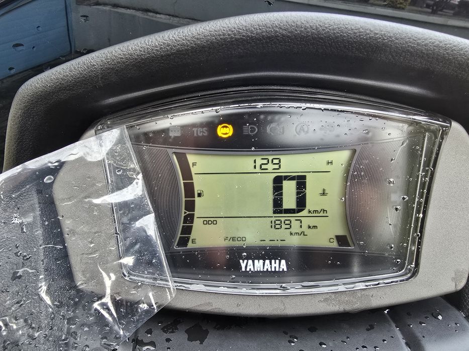 Yamaha nmax 125 como nova