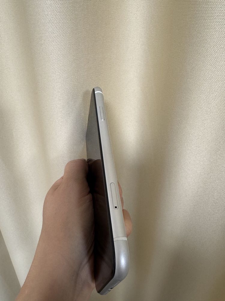Айфон Xr 64гб iphone