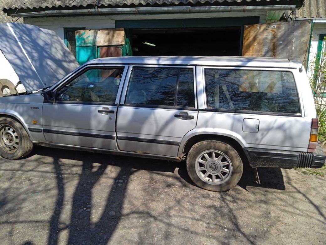 Продам Volvo 740