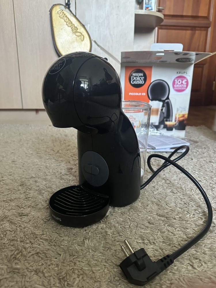 Капсульна кавоварка Nescafe Dolce Gusto Piccolo XS