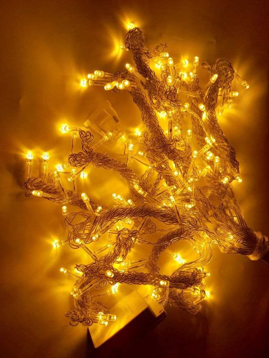 Гірлянда штора 2х2 м, 144 led, теплий білий, 220В в розетку (гирлянда)