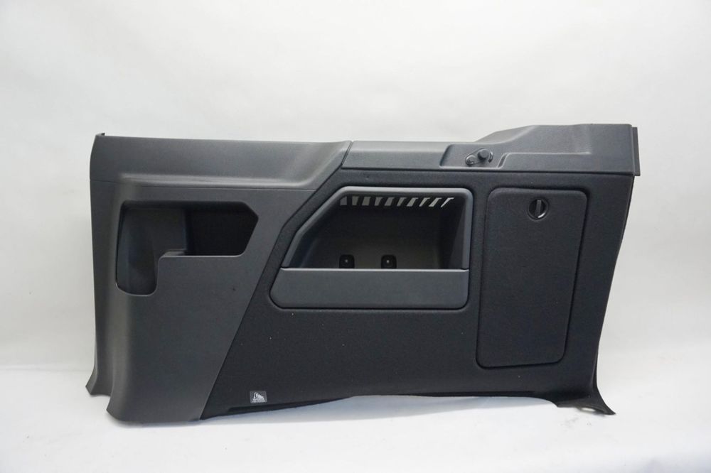 BOCZEK PRAWY TYLNY BAGAŻNIKA FORD CONNECT MK3 VW CADDY V 2K7 22R