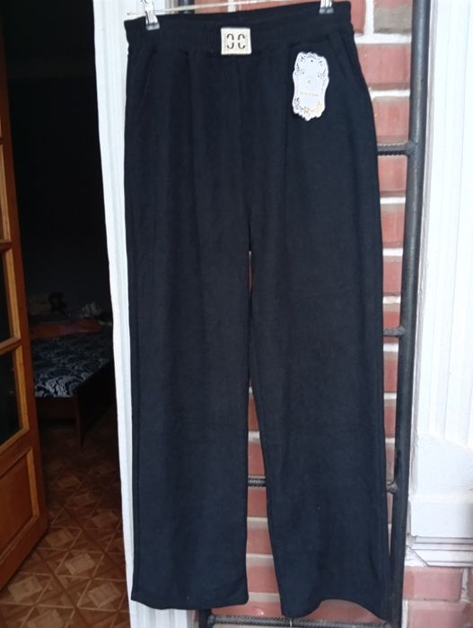 Брюки типа палаццо на резинке вельвет новые