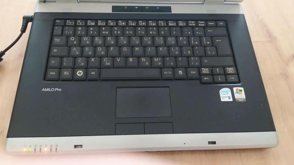 Laptop Fujitsu Siemens Amilo Pro v3505
