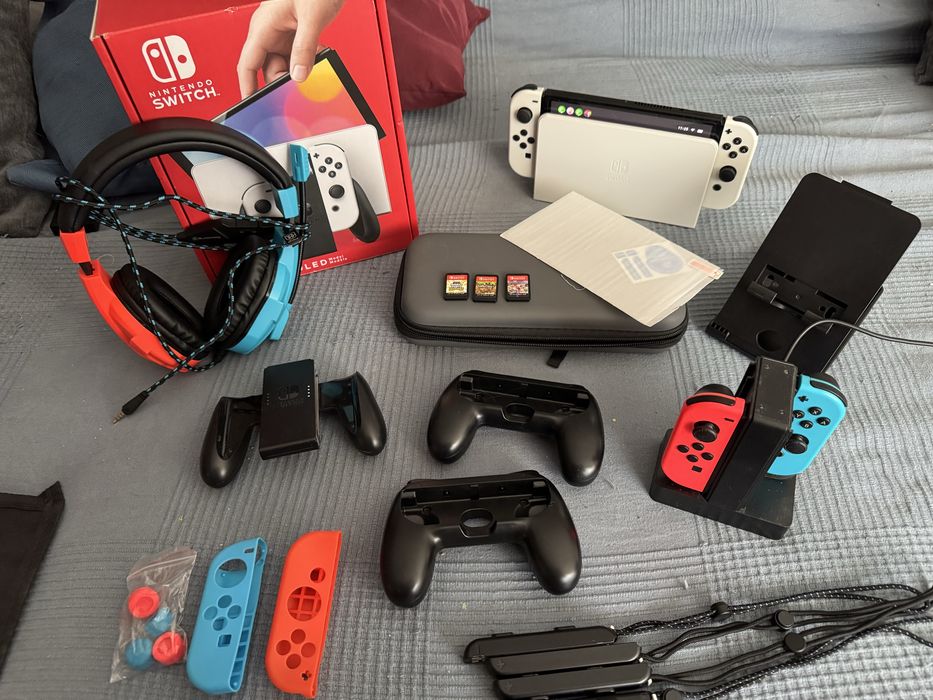 Nintendo switch oled + jogos + acessorios