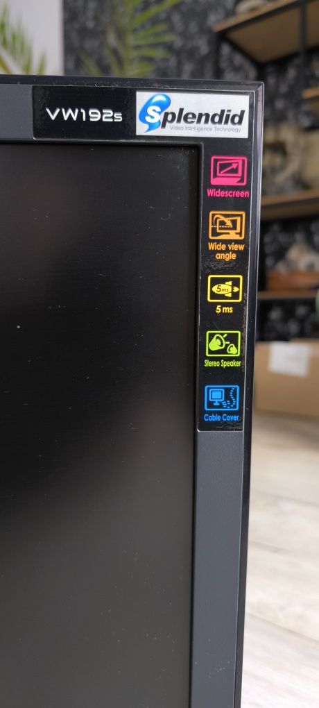 Monitor ASUS 19'