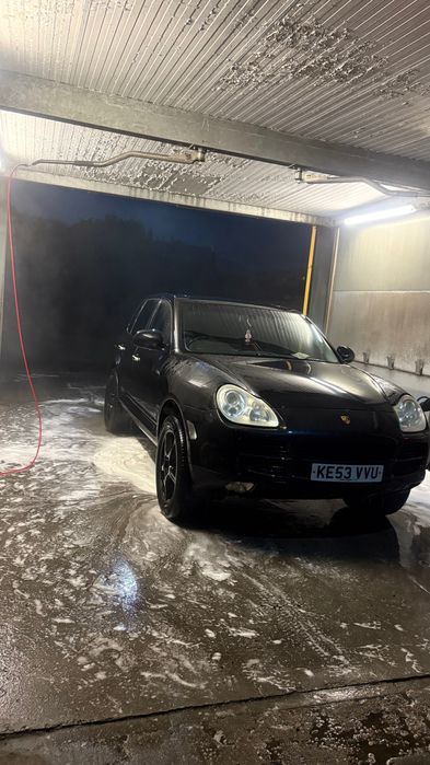 Porsche Cayenne S 4,5 V8 bez pneumatyki