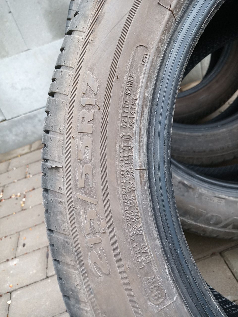 Opony letnie Avon 215/55R17