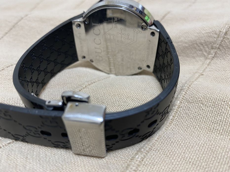 Продам часы GUCCI модель 114-2, Швейцария, новые стоят  $2000