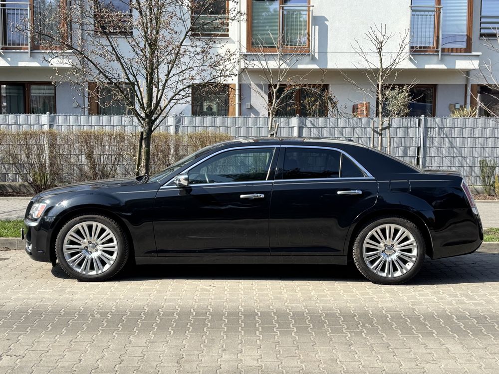 Chrysler 300c John Varvatos