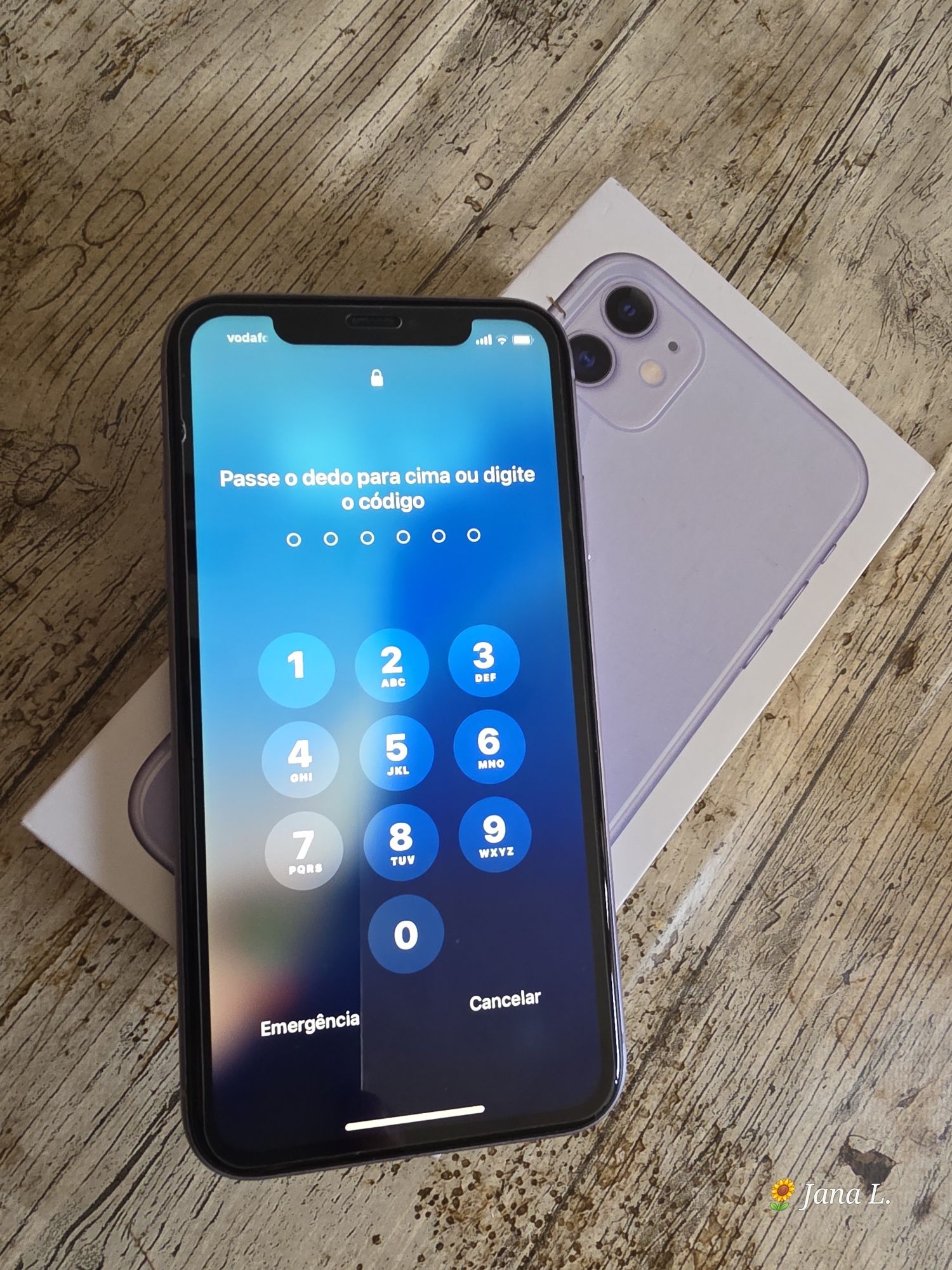 iPhone 11 (Edição cores)