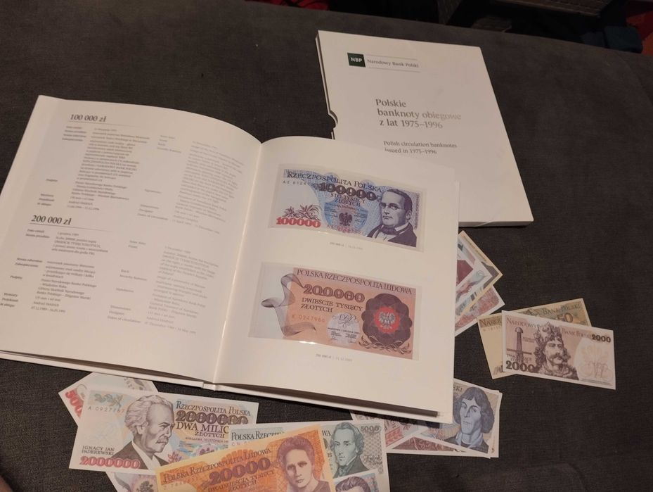 Polskie banknoty z PRL-u 25 sztuk w albumie z NBP