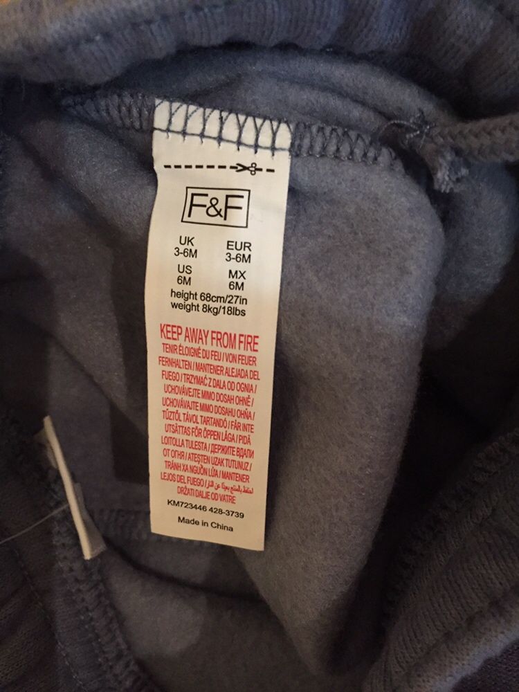 Новые фирменные штанишки F&F.