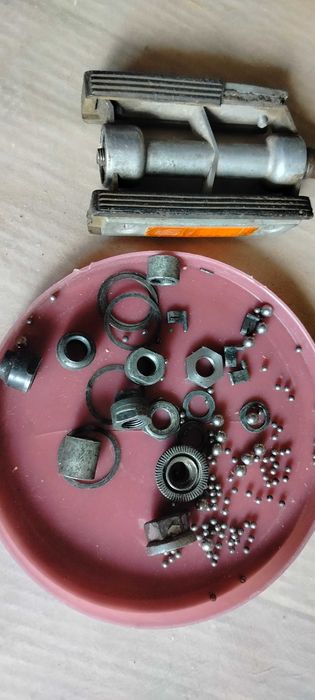 велоаптечка   нипель  велоключи  масленки вал каретки  подшипники  ХВЗ